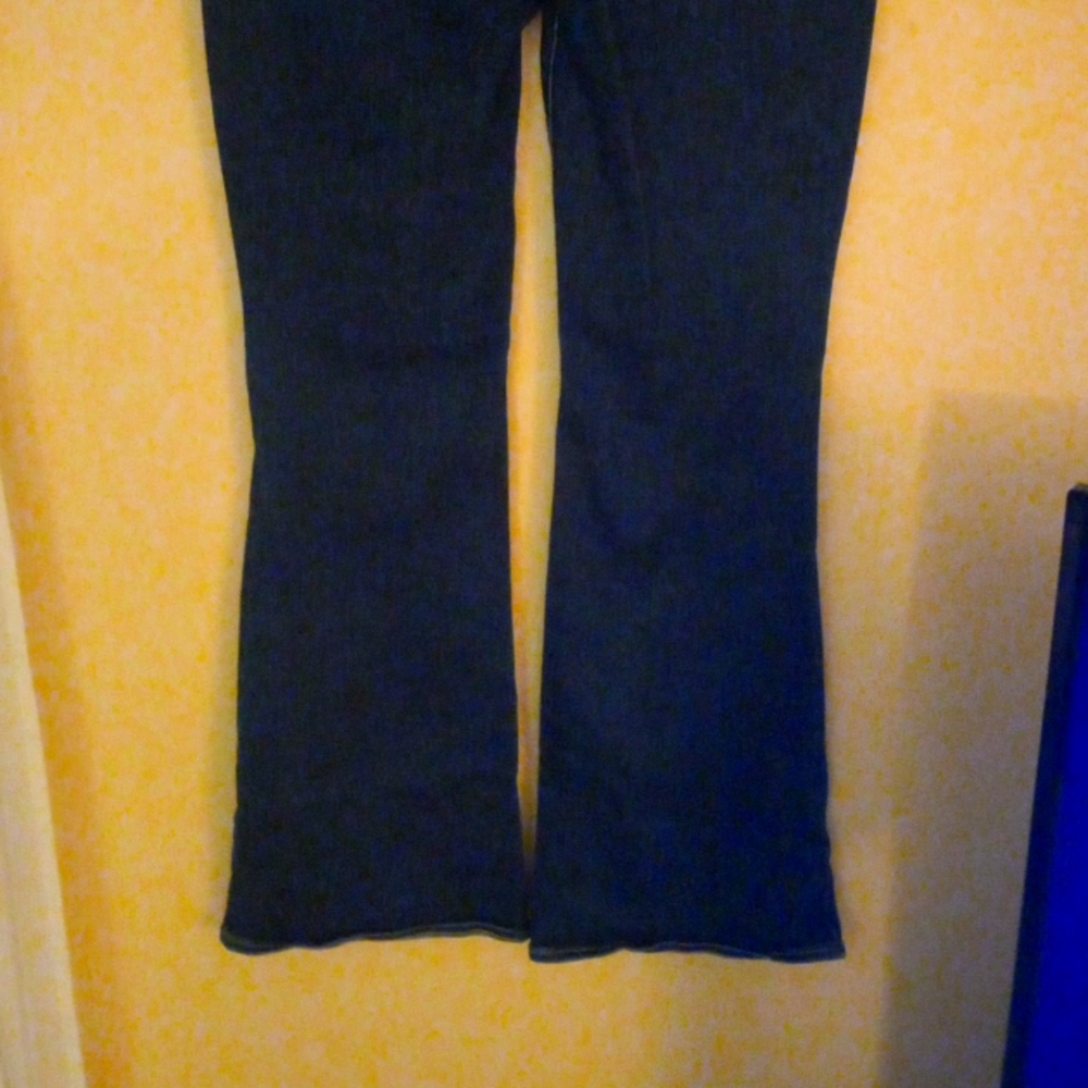 Flare leg jeans.  Worn once. Great quality.  Not my style. - Picture 4 of 6